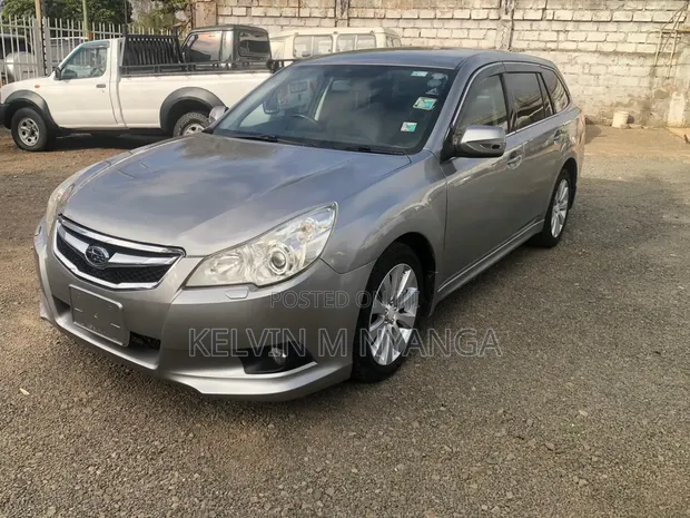 Subaru Legacy 2.5i Limited 2011 Gray - 1
