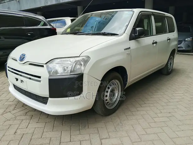 Toyota Succeed 2019 Nyeupe - 1