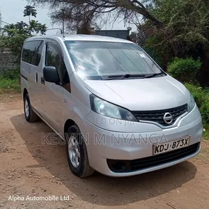 Nissan NV200 2015 Van ya Mizigo