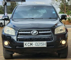 Toyota RAV4 2.5 4x4 2010 Nyeusi