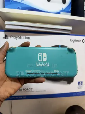 Nintendo Switch Lite - Turquoise (Pre-Owned)
