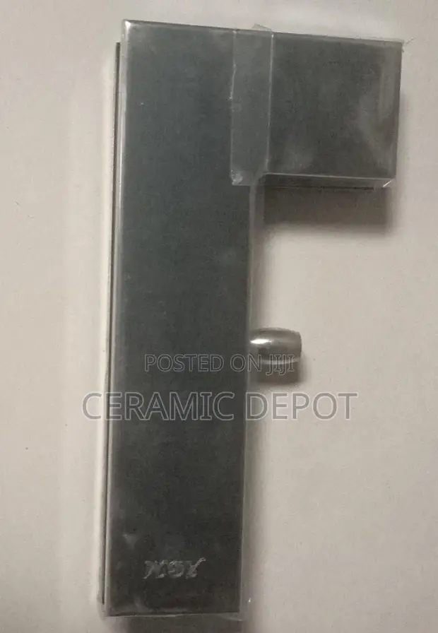 Patch Fitting P040 kwa Milango ya Kioo Isiyo na Fremu - 1