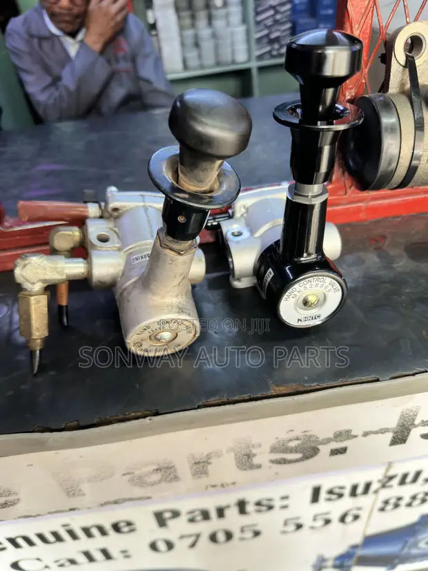 Brake System Valve Booster for FSR, FUSO, FRR, FVZ - 1