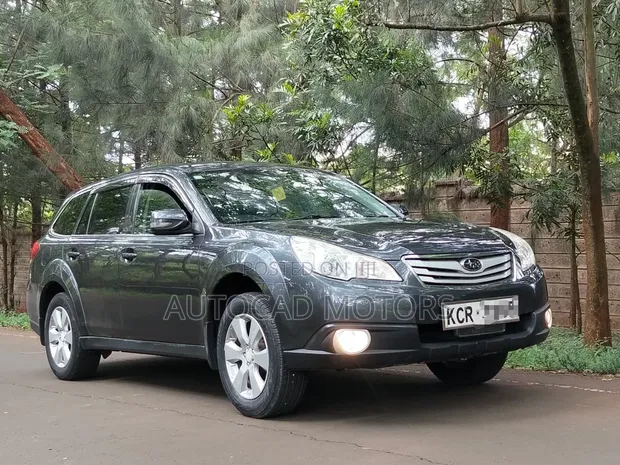 Subaru Outback 2010 - 1