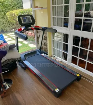 Merc V6 Mpya ya Android yenye Touchscreen Treadmill