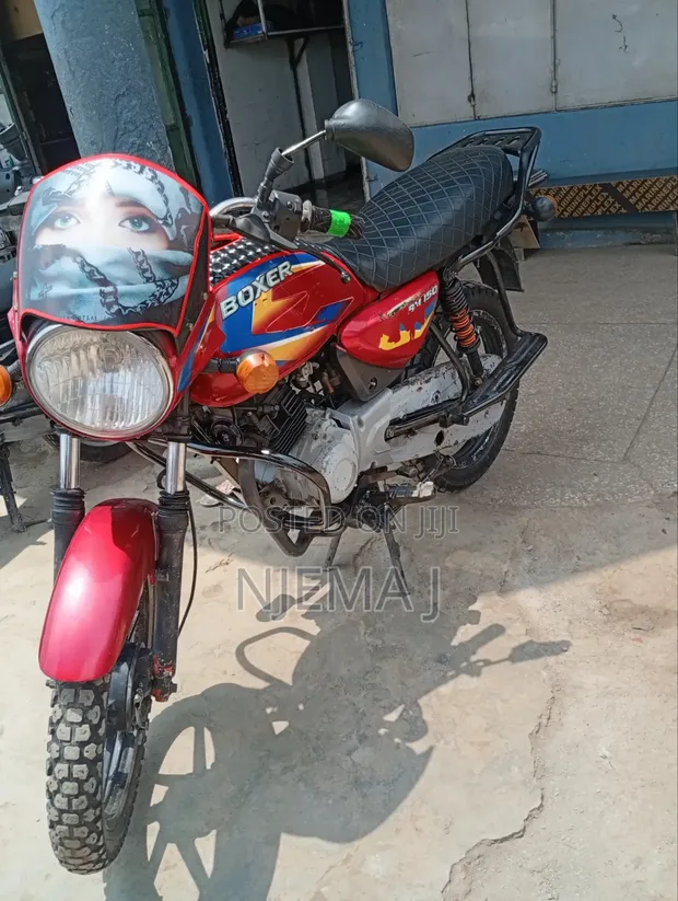 Bajaj Boxer 2021 Red - 1