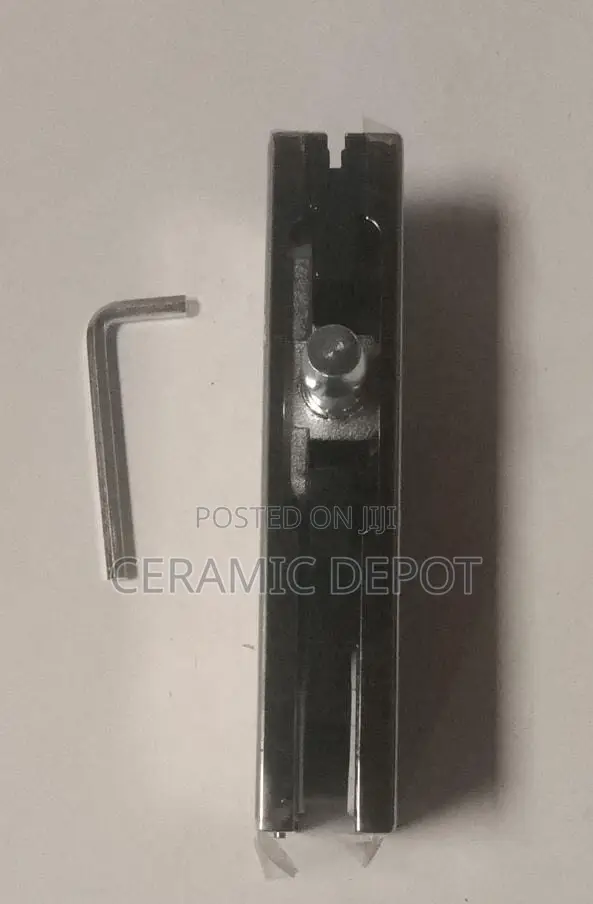 Patch Fitting P030 Vifaa vya Milango ya Kioo - 1