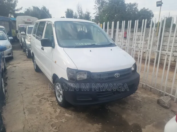 Toyota TownAce 2003 Nyeupe - 1