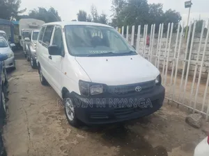 Toyota TownAce 2003 Nyeupe