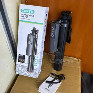 T05 Portable 360° Rotating Selfie Tripod
