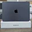 Apple MacBook Pro 16GB M5 256GB SSD - 4
