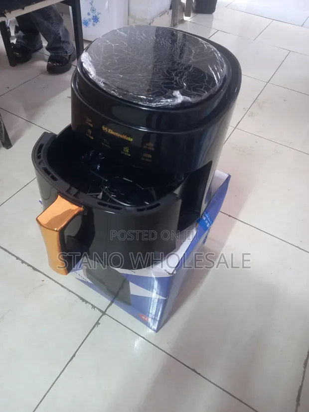Electromate 6L Air Fryer - Brand New - 1