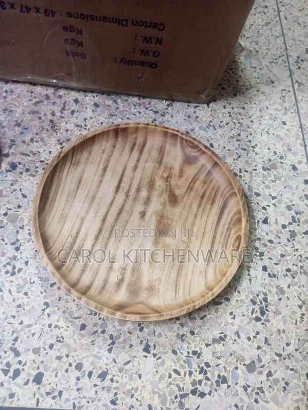 10-Inch Wooden Serving Plate - 1