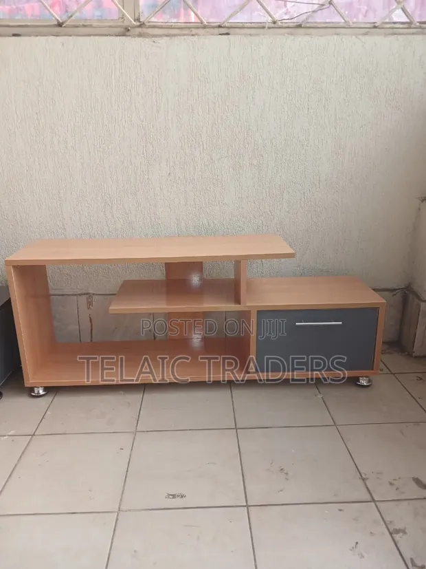 Michigan 4ft TV Stand - Brand New - 1
