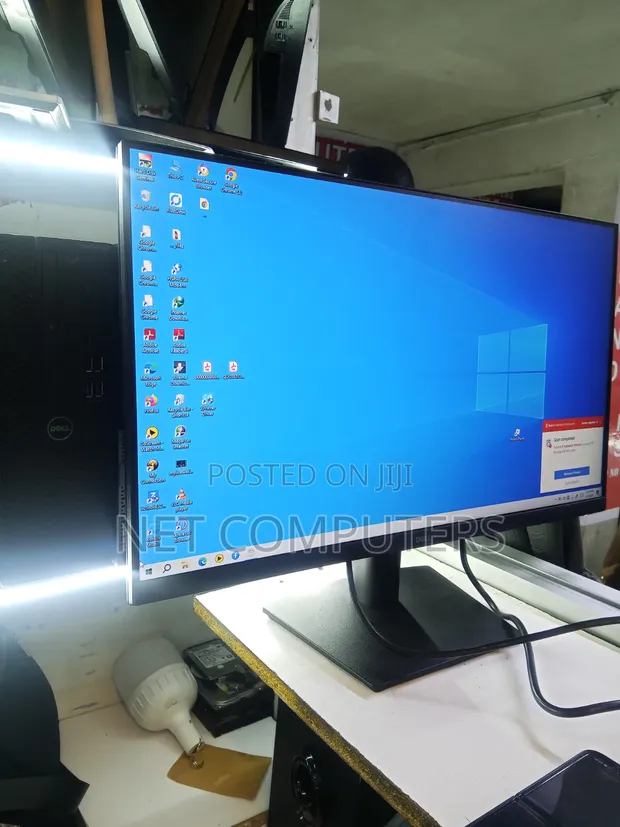 HP 24-Inch Monitor L24p Edge-to-Edge Refurbished - 1