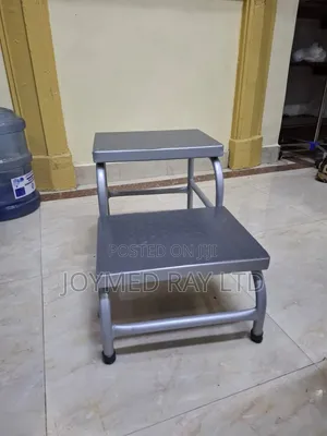 Step Stool ya Hospitali