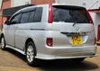 Toyota Isis 2011 Silver - 3
