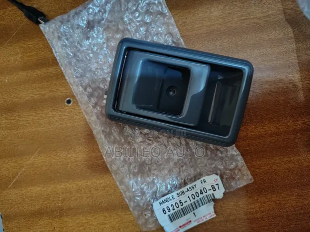 Toyota Land Cruiser 70 Series Inner Door Handles (Brand New) - 1