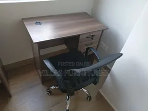 Quality Office Desk with Adjustable Mesh Office Chair