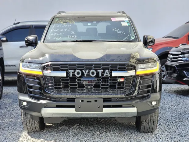 Toyota Land Cruiser LC300 GR 2023 - 1