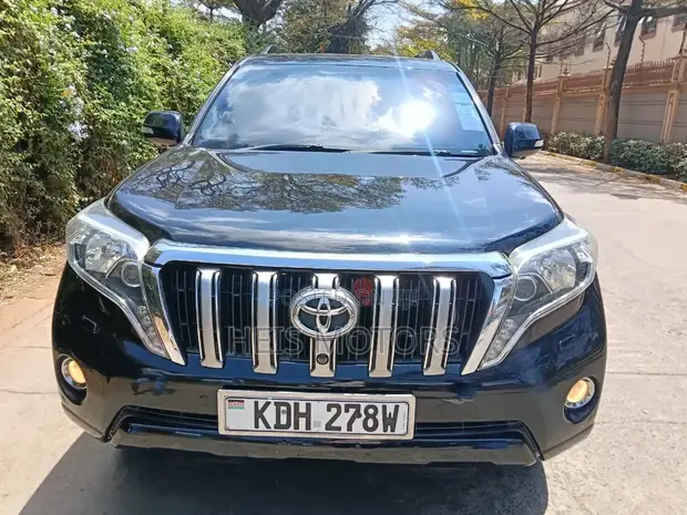 Toyota Land Cruiser Prado 2017 Nyeusi - 1