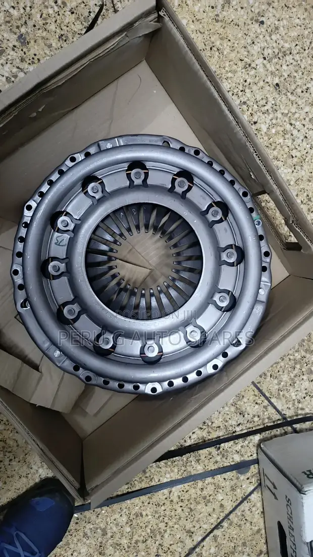 Mitsubishi Fuso Fi Genuine Pressure Plate - 1