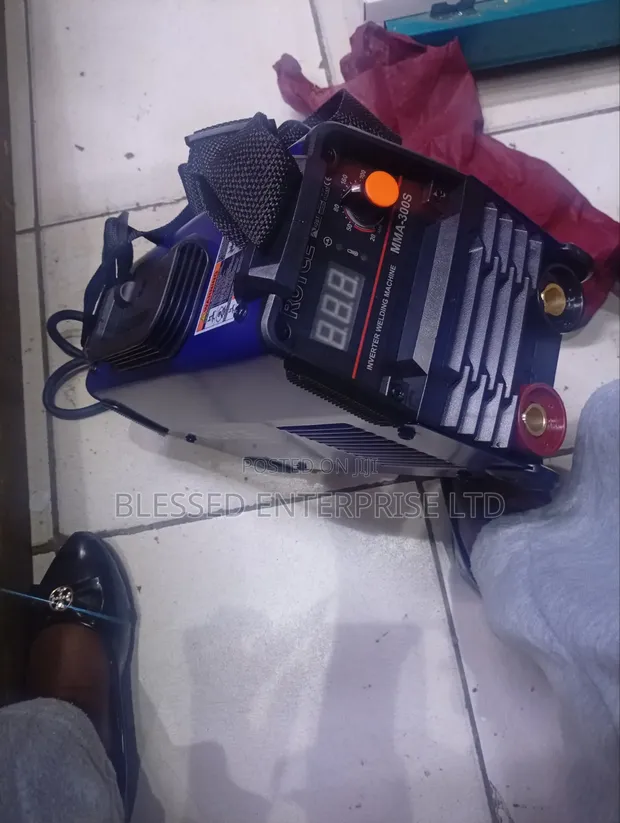 Royce MMA-300s Heavy Duty Welding Machine - 1