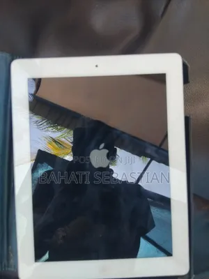 Apple iPad 2 Wi-Fi 16GB White