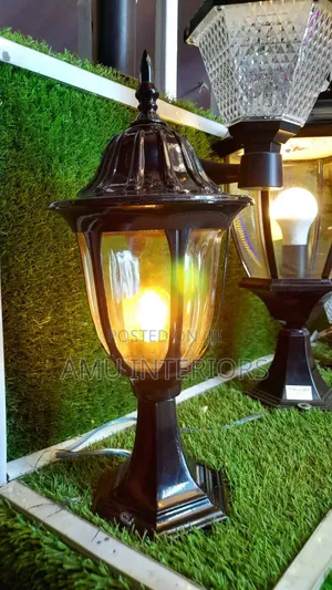 Metallic Gate Light