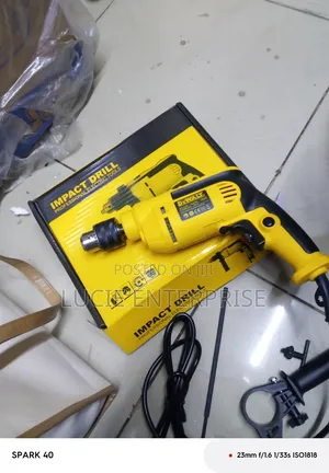 DeWalt Electric Drill 1050W