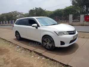 Toyota Corolla Fielder 2013 Nyeupe