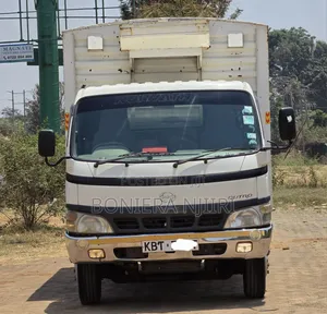 Hino Dutro 2005 Lori La Nguo Zilizofungwa