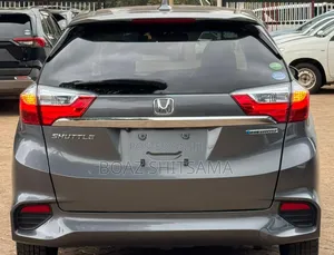 Honda Fit Shuttle 2019 Hybrid
