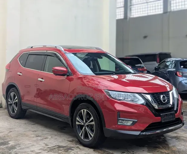 Nissan X-Trail 2020 Nyeusi - 1