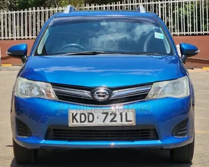 Toyota Corolla Fielder 2014