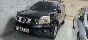 Nissan X-Trail 2011 Nyeusi