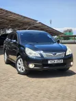 Subaru Outback 2011 Nyeusi - 1