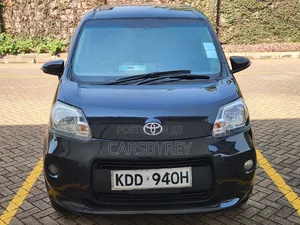 Toyota Porte 1.5 FWD 2014 Nyeusi