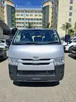 Toyota HiAce 2019 Nyeupe - 2