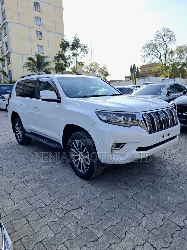 Toyota Land Cruiser Prado 2.8 2019 White - 1
