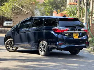 Honda Fit Shuttle Hybrid 2018 Blue