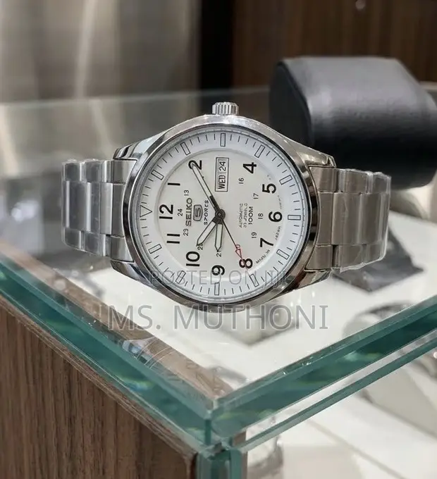 Seiko 5 Sports SNZG07 Field Watch - Automatic - 1