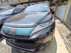 Toyota Harrier 2020