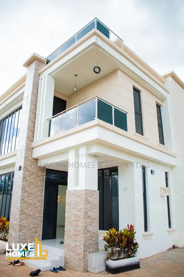 4 Bedroom Maisonette for Sale in Neema Court, Kamakis - 1