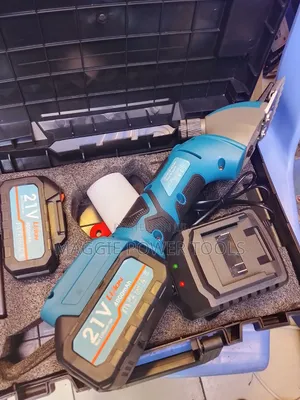 Makita Professional Cordless Sheep Shears (21V)