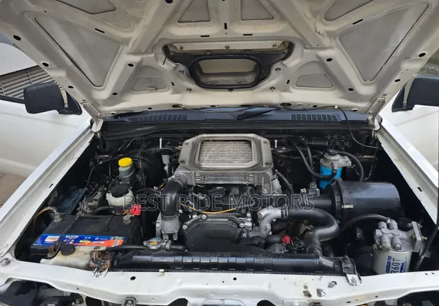 Nissan Hardbody NP300 2013 - 1