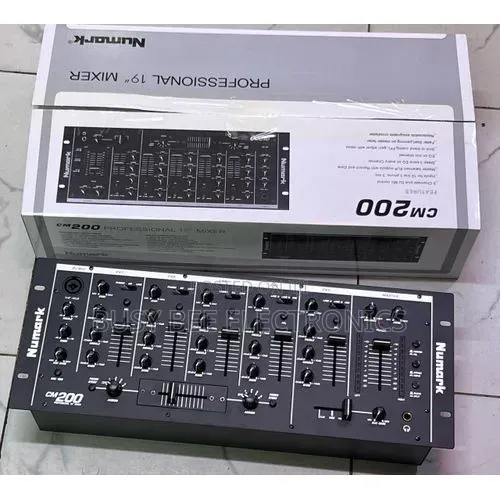 Numark CM200 5-Channel DJ Mixer - 1
