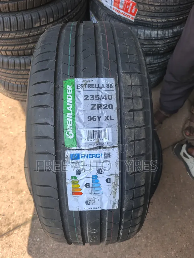 235/40ZR20 Grenlander Performance Tyres - 1