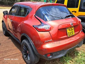 Nissan Juke 2014 Nyekundu