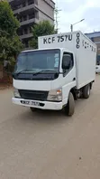 Mitsubishi Canter 2015 Nyeupe - 1